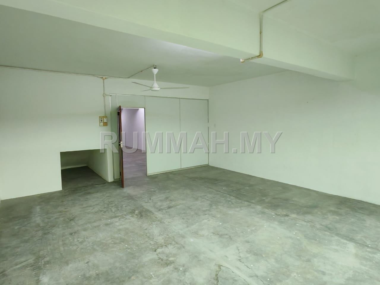 commercial in Nibong Tebal, Penang for rent - 1st Floor Shoplot Taman Pekaka Nibong Tebal USM Parit Buntar