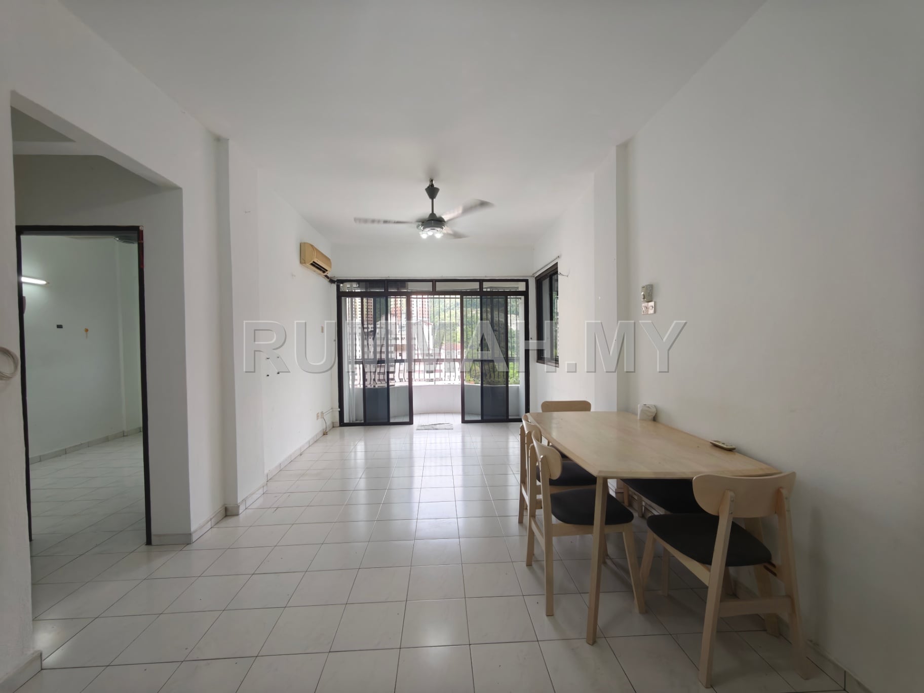 3-bedroom condo in Jelutong, Penang for sale - Condo for Sale @ Greenlane Heights Block B, Jelutong | Freehold | Partial Furnished| Corner Unit
