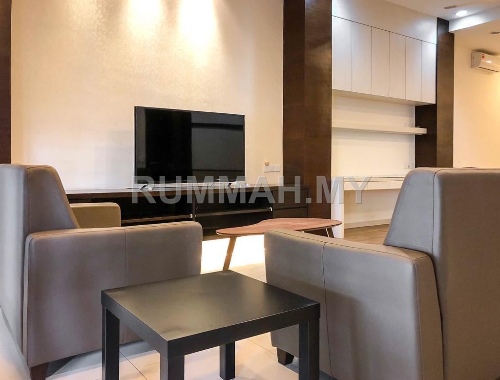5-bedroom house in Tanjung Tokong, Penang for sale - 2.5-Storey E&O  Courtyard Terrace House