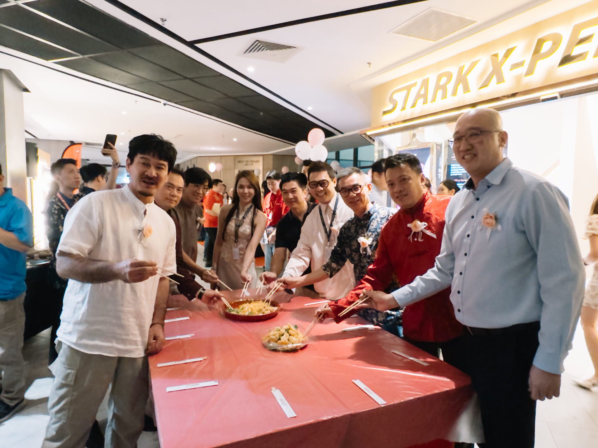 STARK Autograph · Alumni & B-P Scout Brotherhood of Chung Hwa Confucian School, Loo Pun Hong & Octagon Asia MMA